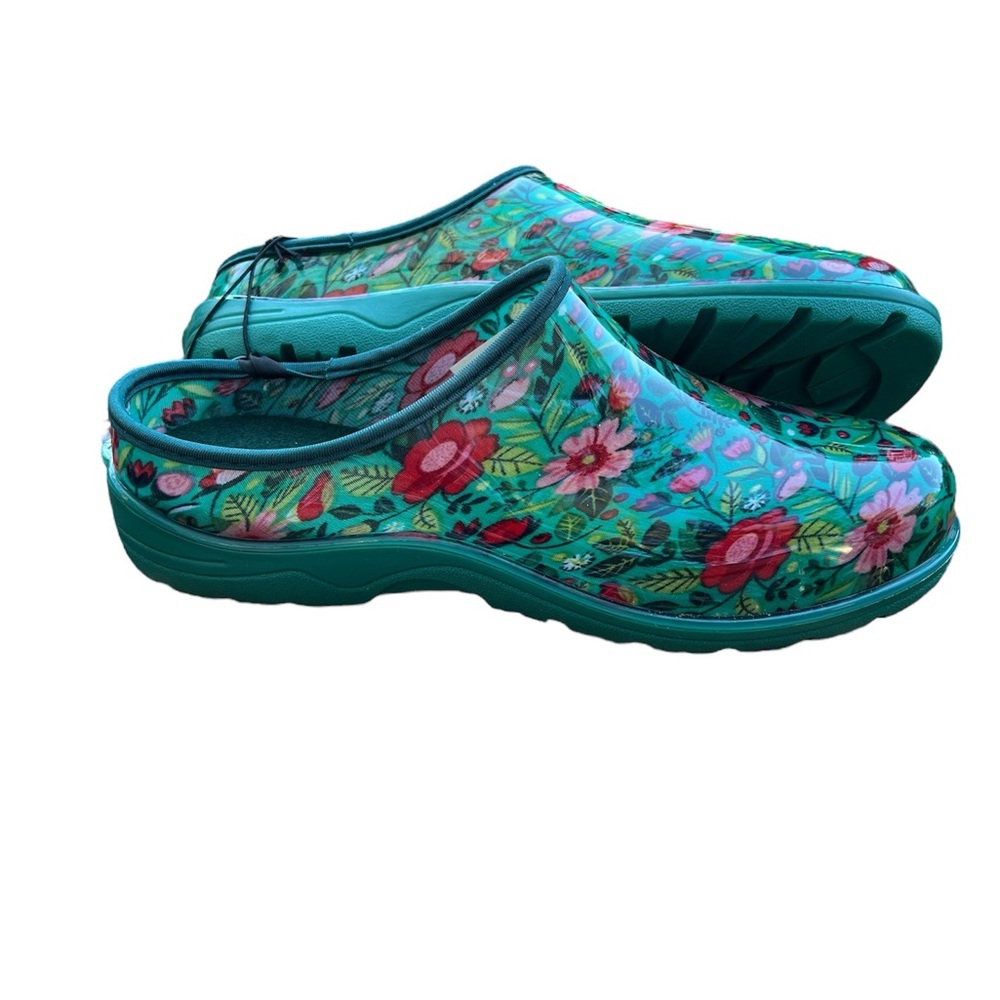 NWT Women’s green floral pink red Garden Shoes Casual wear waterproof outdoor